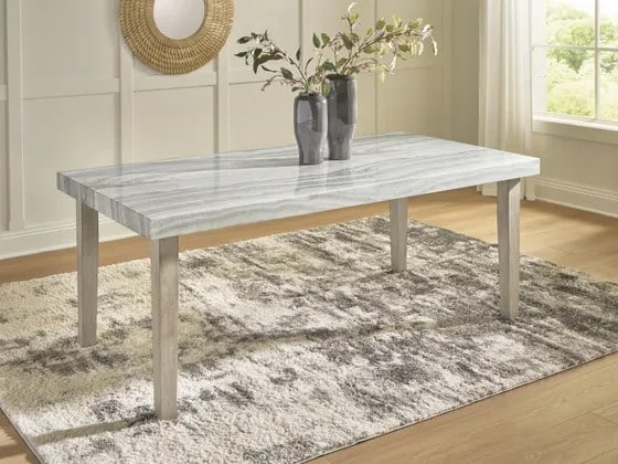 Larawyn Rectangular 7 Piece Dining Set